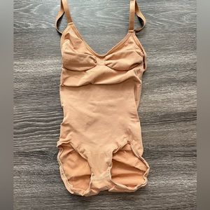 SKIMS seamless sculpt brief bodysuit size L/XL